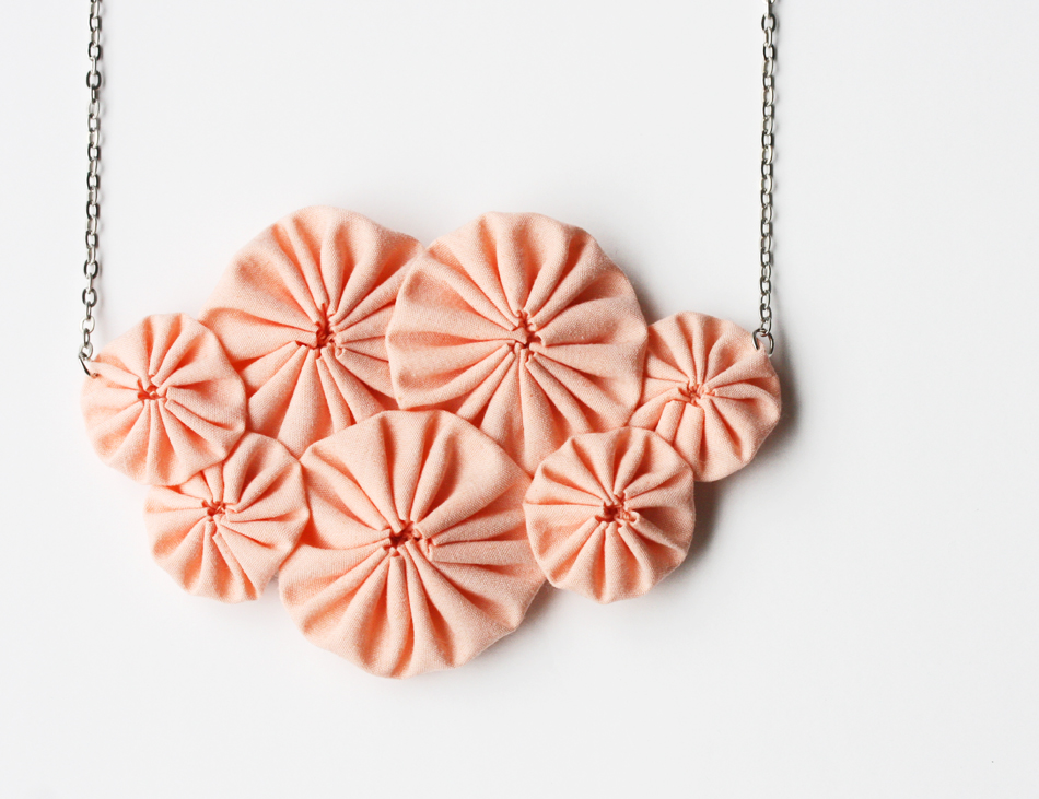 Peach yoyo necklace